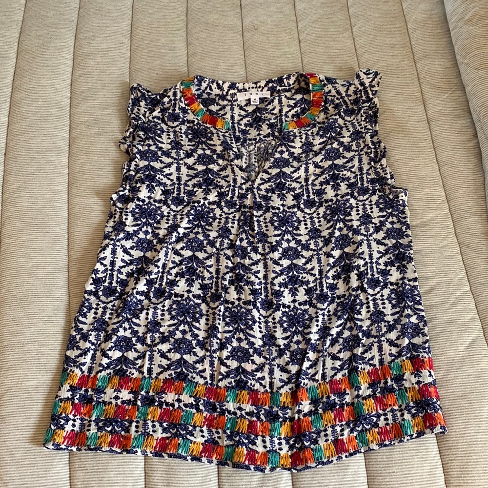 Beautiful THML top!